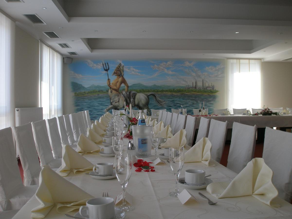 Hotel Restaurant Vater Rhein Woerth am Rhein Eksteriør billede