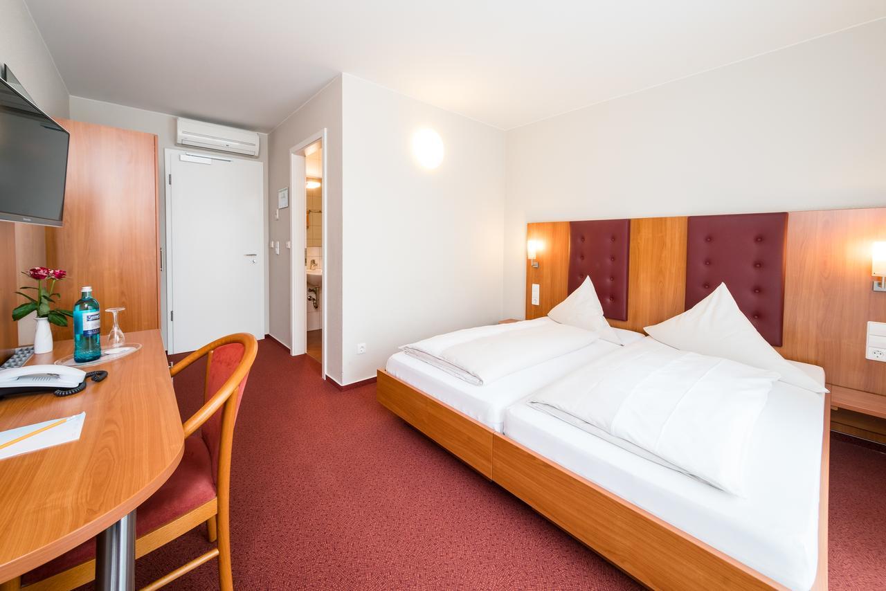 Hotel Restaurant Vater Rhein Woerth am Rhein Eksteriør billede
