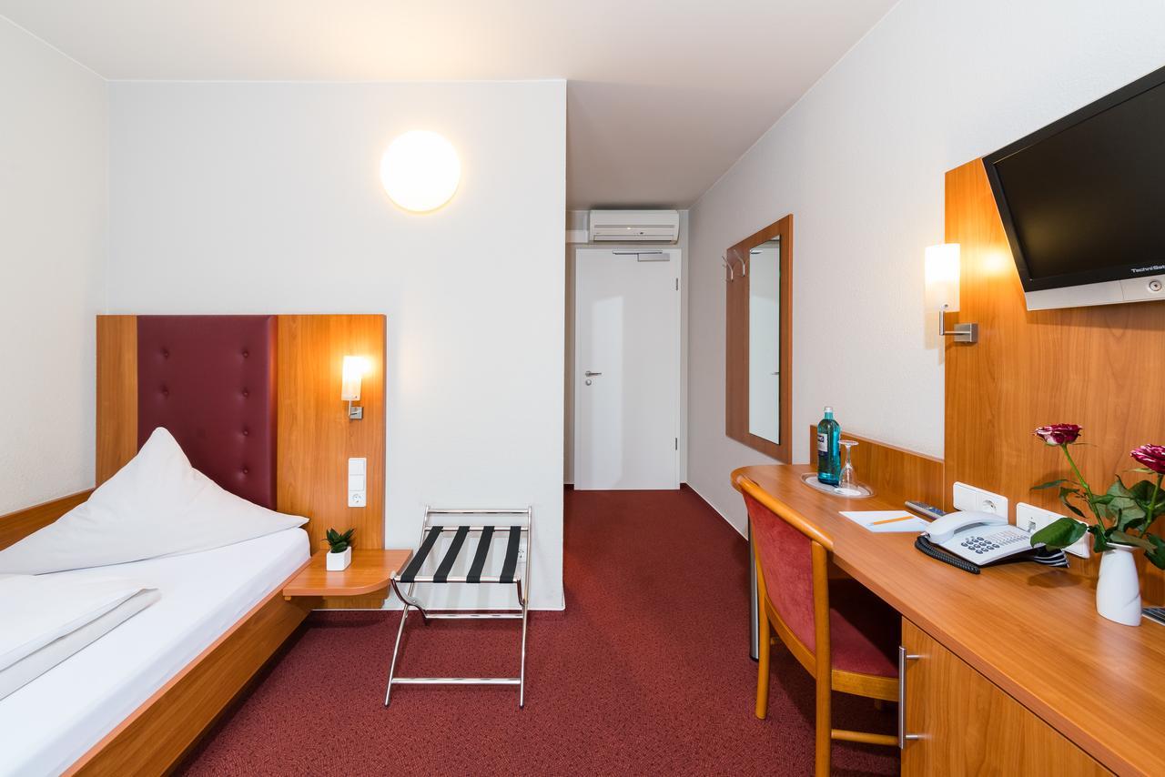 Hotel Restaurant Vater Rhein Woerth am Rhein Eksteriør billede