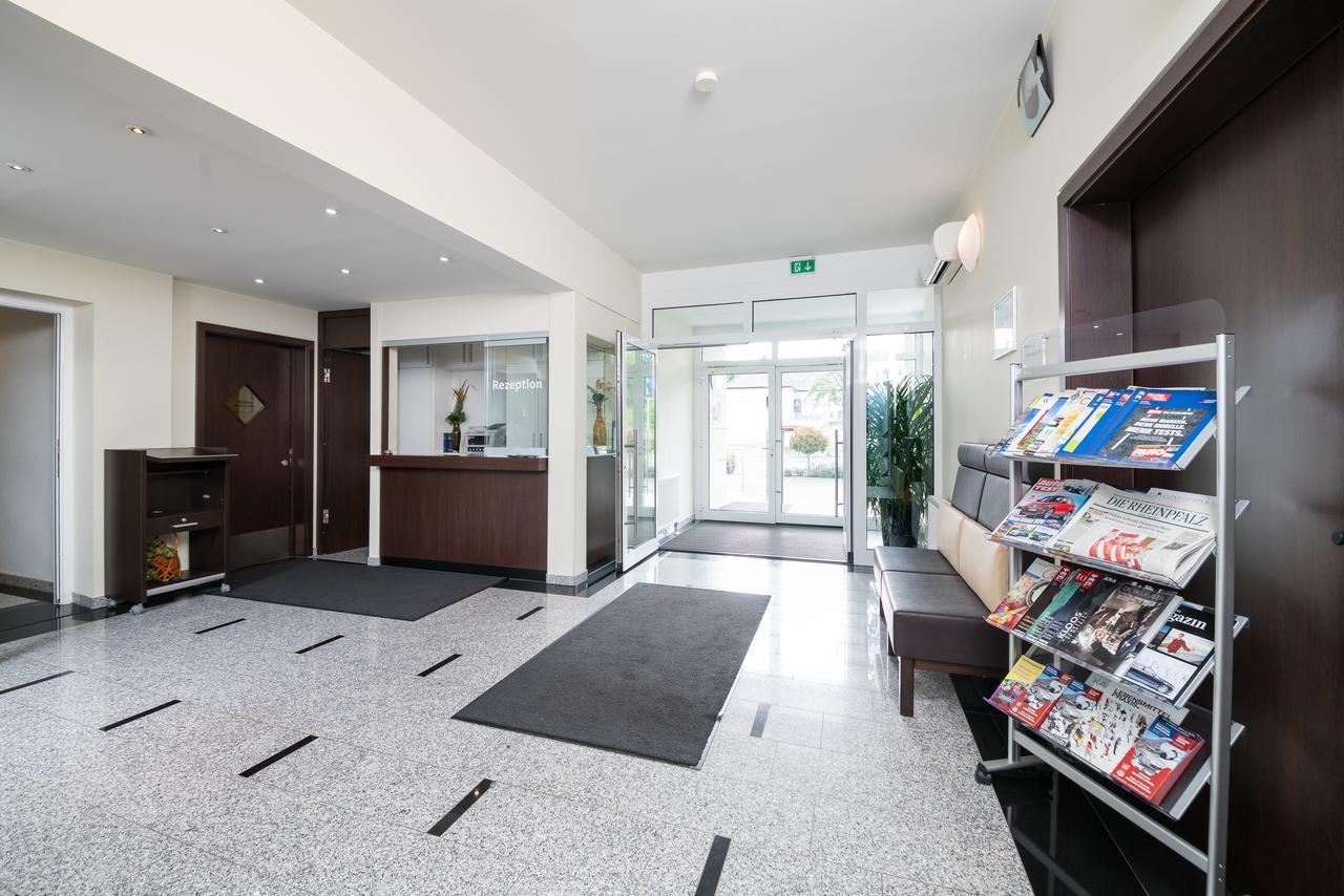 Hotel Restaurant Vater Rhein Woerth am Rhein Eksteriør billede