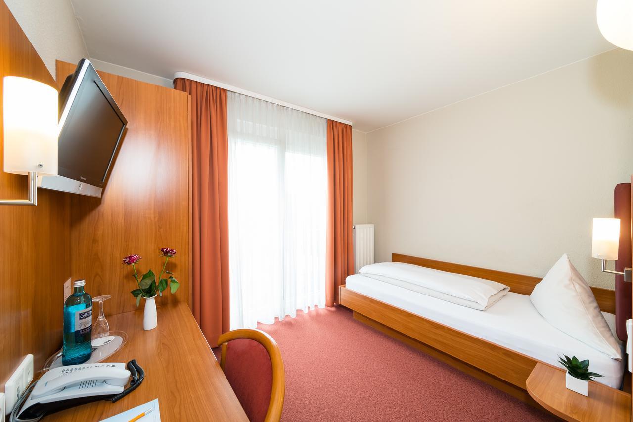 Hotel Restaurant Vater Rhein Woerth am Rhein Eksteriør billede