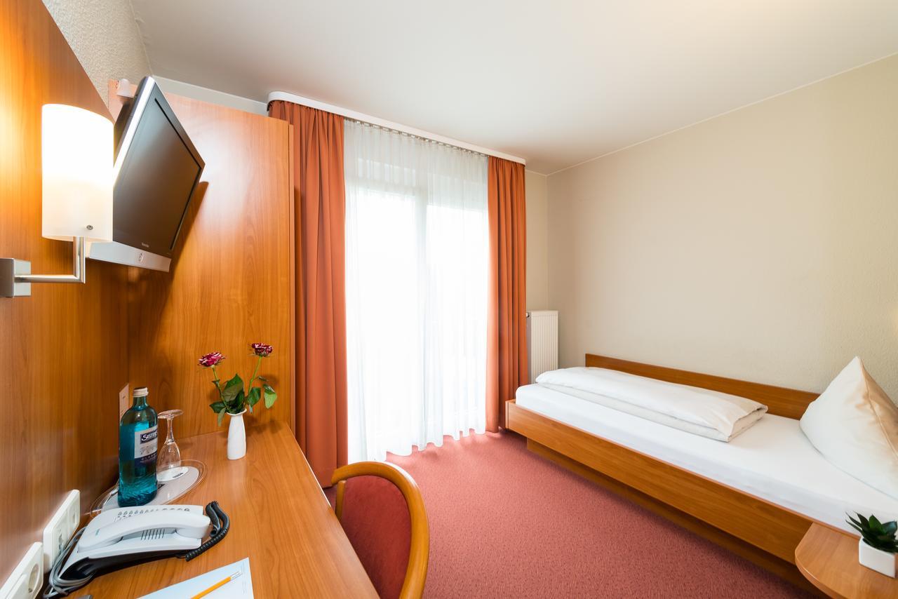 Hotel Restaurant Vater Rhein Woerth am Rhein Eksteriør billede